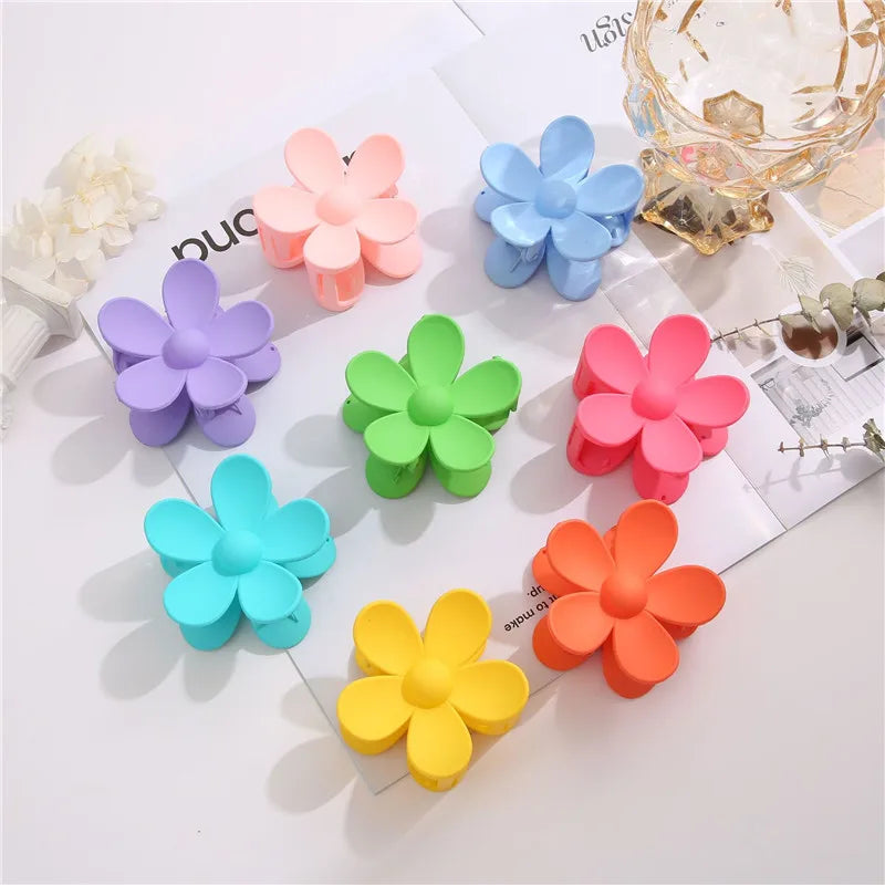 Korea Flower Shape Hair Claw Clip for Women Girls Barrette Crab Hair Claws Ponytail Hairpins Bath Barrette Headwear Accessories