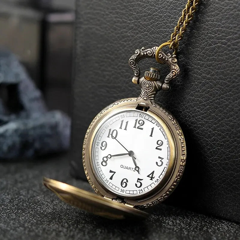 Best Gifts Luxury Gold Quartz Pocket Watch Design Fishes Necklace Pendant Pocket Watch Clock for Mens Womens