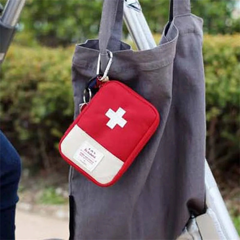 Portable Medicine Bag Cute First Aid Kit Medical Emergency Kits Organizer Outdoor Household Medicine Pill Storage Bag Travel